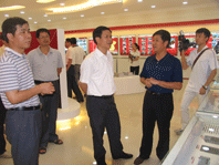 南平市委副書記黃福清、市委常委統(tǒng)戰(zhàn)部部長黃健平一行視察虹潤公司